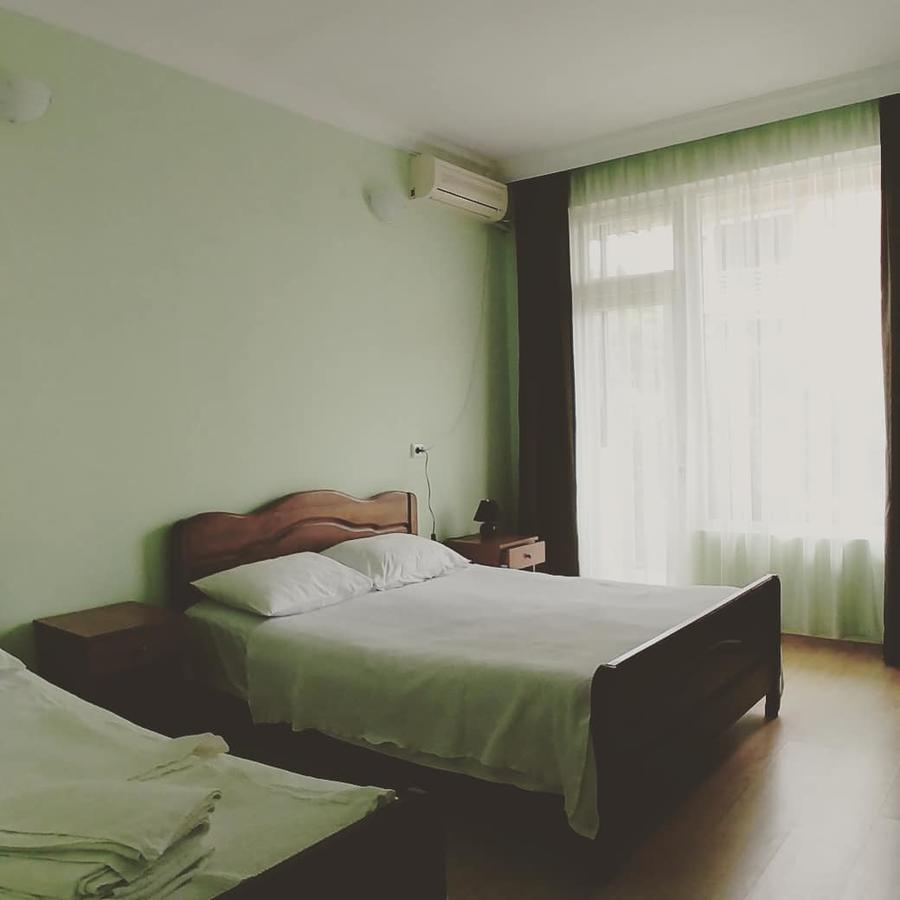 Green Hotel Kvariati Ngoại thất bức ảnh